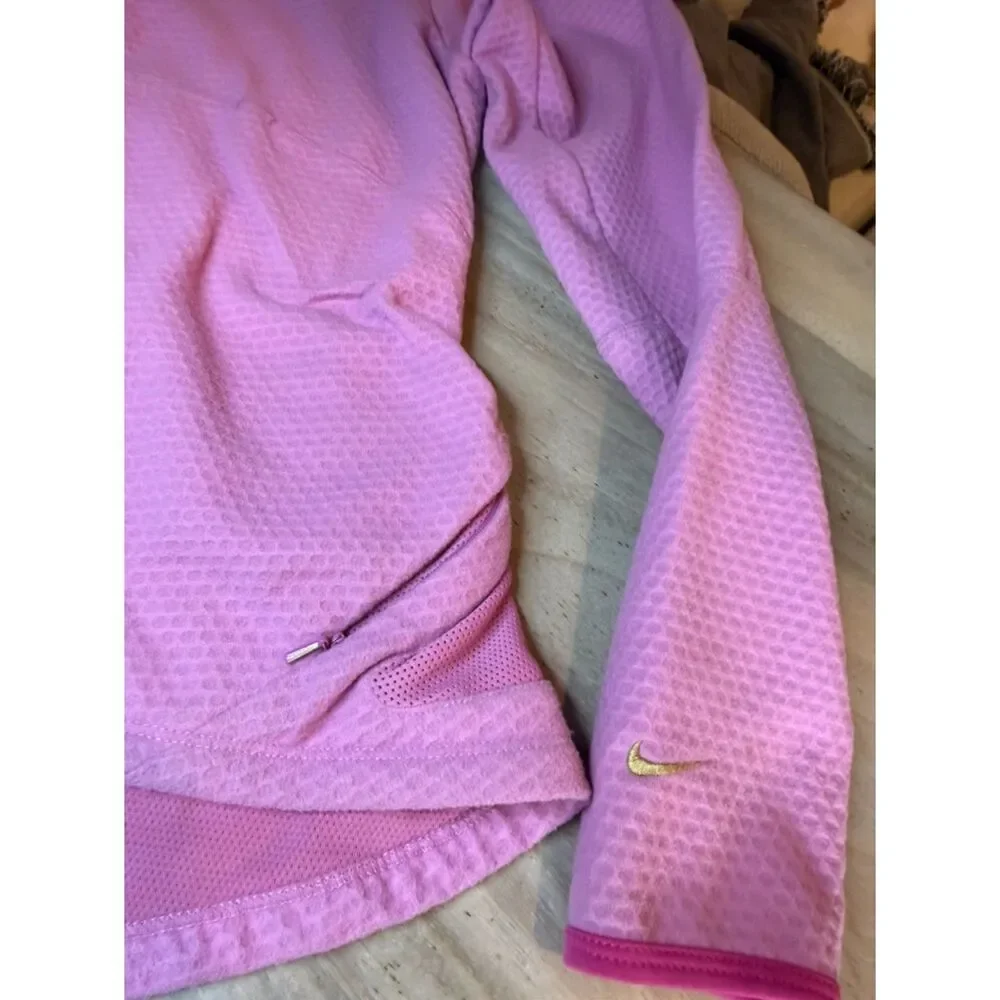 Nike women pullover